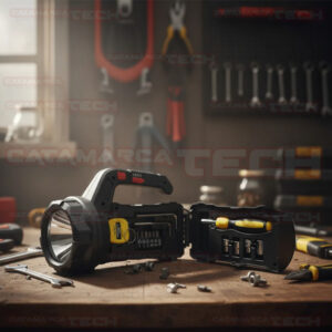 LINTERNA MULTIFUNCIÓN CON HERRAMIENTAS HM-7729-G